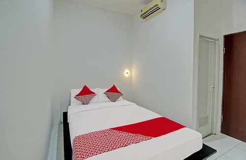 Tulungagung Hotel | Hotel O Sirih Gading Family Guest House