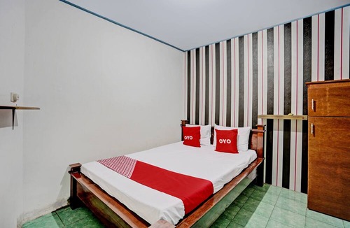 Kalipuro Hotel | OYO 92816 Ana Homestay