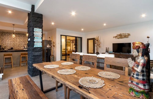 Drupadi Villa | A modern, spacious three bedroom villa in Seminyak