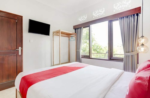 Tibubeneng Hotel | OYO Puri Kramas Canggu