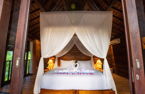 Tembok Hotel | The Kirana Tembok