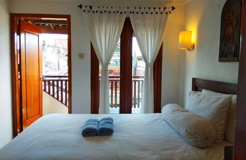 Oro Oro Ombo Hotel | Jos & Hanny Homestay