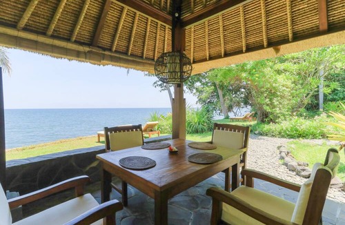 Bukti Hotel | Palm Beach Villas Bali
