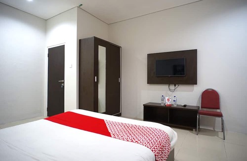 Balikpapan Hotel | OYO 1477 Athar 88 Hotel