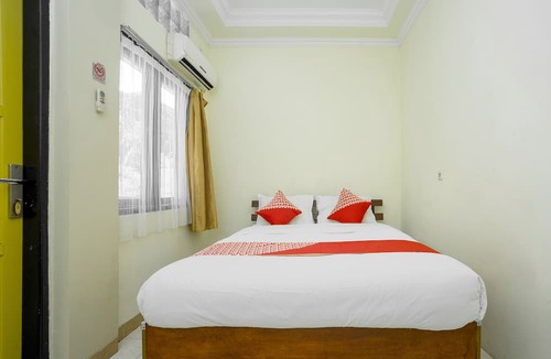 Samarinda Hotel | OYO 2319 Tengkawang Residence
