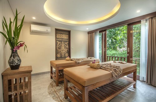 Peliatan Hotel | Merak Village