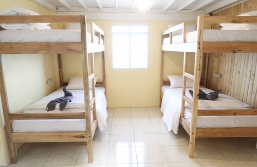 Bira Hostel | Phinisi Hostel Bira
