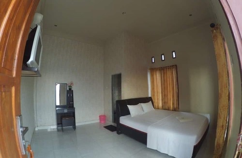 Bira Bed & Breakfast | Bira Panda Beach 2