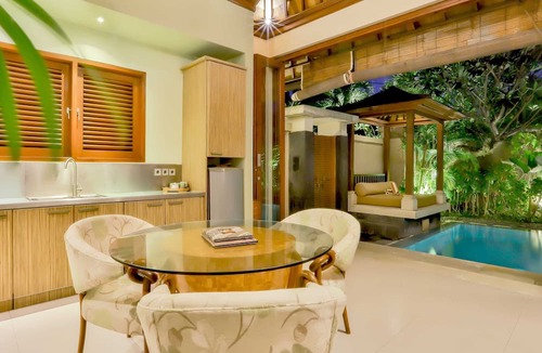 Laksmana Hotel | Disini Villa
