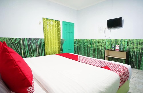 Balikpapan House | OYO 754 Nur Aziziah Guest House Syariah