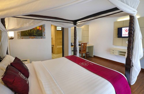 Dyanapura Hotel | Puri Saron Seminyak
