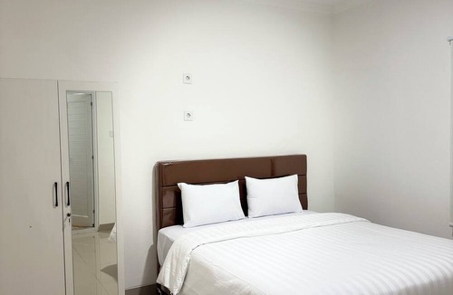 Balikpapan House | Lotus Guest House