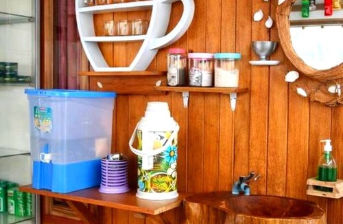 Batudaka Island Bed & Breakfast | Nur Homestay Mini Resto and Souvenir