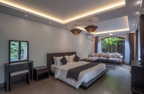 Melayang Hotel | Aksmi Suites & Villas