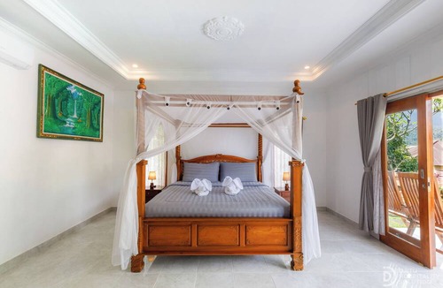 Sawan House | Sekumpul Guest House