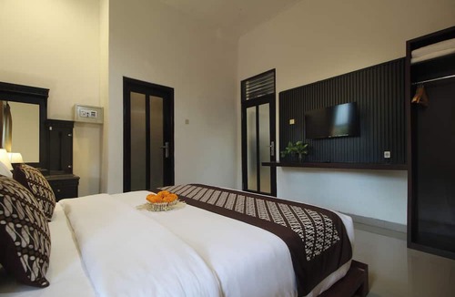 Anturan Villa | Dhanya Villa Lovina by Parigata