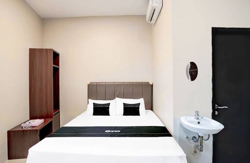 Balikpapan Hotel | Hotel O Balikpapan near Siloam Hospital formerly Syafla Guest House