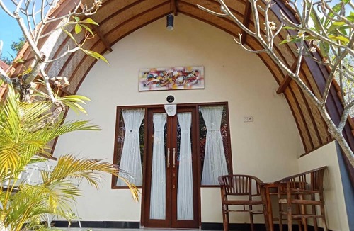 Sampalan Hotel | Ratu Cottage by OurStory Travels