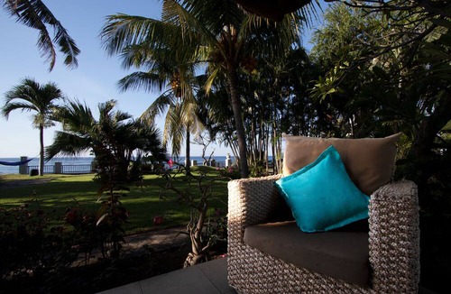 Bukti Villa | Villa Seaview – 3BR Beachfront Villa with Private Pool, North Bali