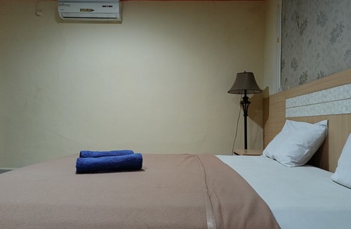 Luwuk Hotel | OYO 94112 Homestay Ananda Luwuk