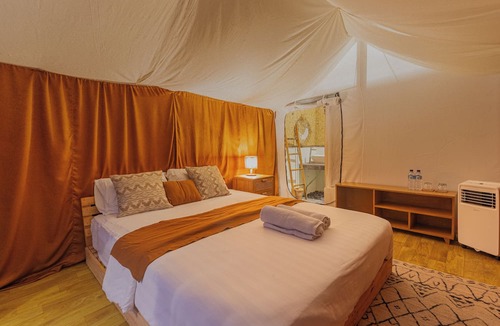 Amlapura Bed & Breakfast | Camani Glamping
