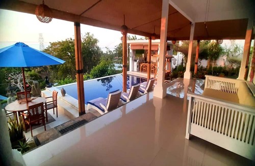 Temukus Hotel | Tranquil Oasis Villa Near Lovina Beach