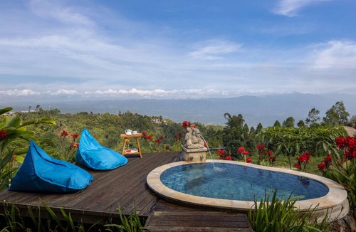 Gobleg Hotel | Munduk Tentrem Resort