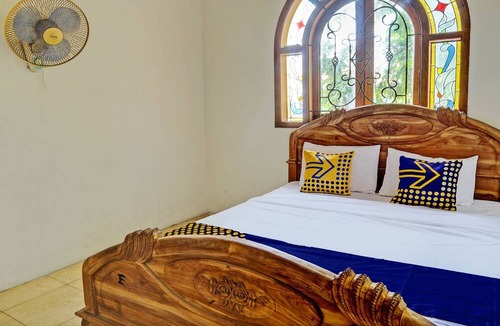 Gresik Hotel | SPOT ON 93144 Homestay H. Syarif Syariah - Bandar Gresik 2