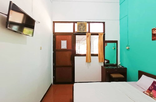 Madiun House | TwoSpaces Living at Sutomo Homestay