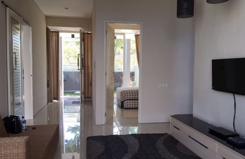 Oro Oro Ombo Villa | The Villaku Batu