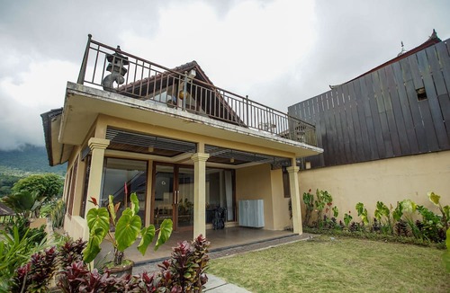 Banyuasri Villa | Bedugul Lake View Villa