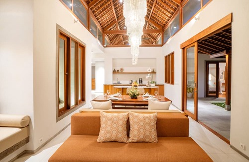 Umalas Villa | Bumbak Park by Nakula