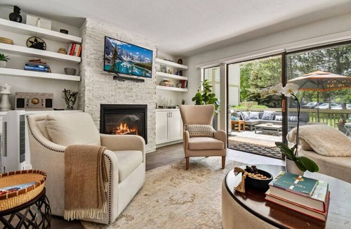 Park Meadows Villa | Stylish Racquet Club All Season Home Base for Park City