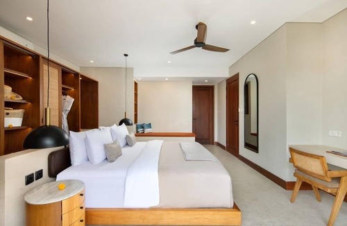 Batubelig Hotel | 3BR - Family Friendly Private Villa in Kerobokan