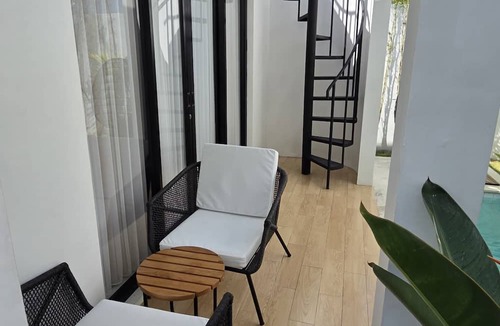 Seminyak Villa | New Rooftop Jacuzzi & Private Pool Villa near Canggu/Seminyak.