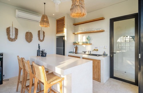 Uluwatu Villa | Large 3 Bedroom Villa in Prime Uluwatu with Pool and Free Airport Pickup