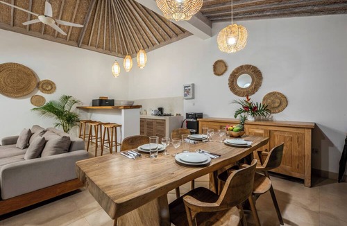 Singakerta Villa | 1BR Romantic Getaway in Ubud, Villa Lojo with Private Pool
