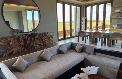 Cemagi Villa | Designer villa near rice fields. Super quiet, stylish with pool and rooftop view