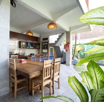 Munggu Hotel | SESEH Guesthouse I CoWorking I Pool & Kitchen