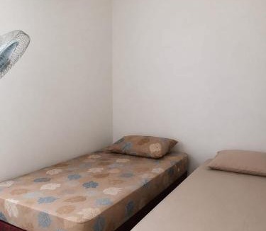 Kayu Putih Hostel | Hotel O near Jakarta International Velodrome formerly Wisma Lamida