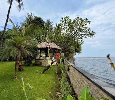 Sembiran Villa | Villa Manor Beachfront, North Bali