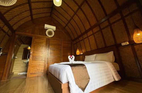 Menanga Villa | Artala Villa & Restaurant
