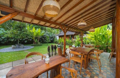 Tegallalang Villa | Lunga Cafe & Villa