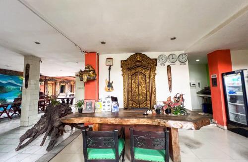 Raya Kuta Hotel | Urbanview Hotel Grand Pudjawan near Kuta Beach