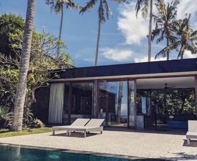 Suraberata Villa | Beachside Villa at Balian Surf Break