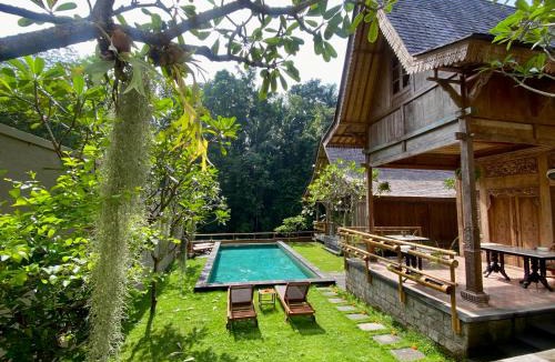 Kediri Hotel | The Villa Lululu