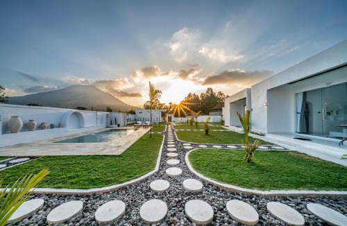 Songan Hotel | Under hill bali