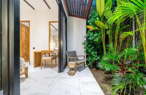 Penestanan Villa | Blue Wave Ubud - Private Pool Villa with Spacious Garden