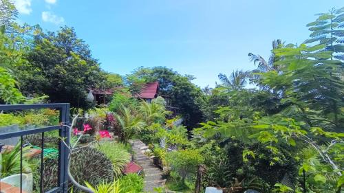 Banjartegehe Hotel | Aramaya Hills Boutique