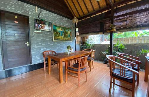 Mushroom Bay Resort | Perdana Homestay Lembongan